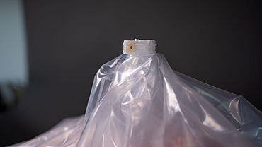 Containment Clip with validated cut Containment Clip with validated cut