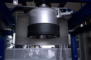 Dust-reducing filling heads