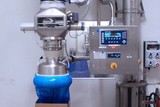 Estaciones de llenado de envases pequeños