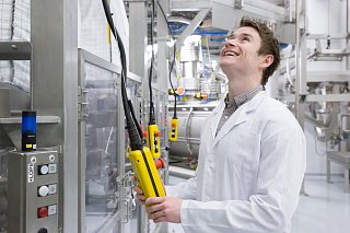 Life cycle management