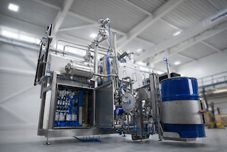 Descarga cerrada de sólidos y líquidos con inertización y transporte por vacío